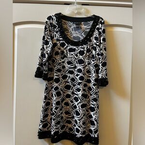 Black-and-white geometrical shaped INC international concepts dress- large